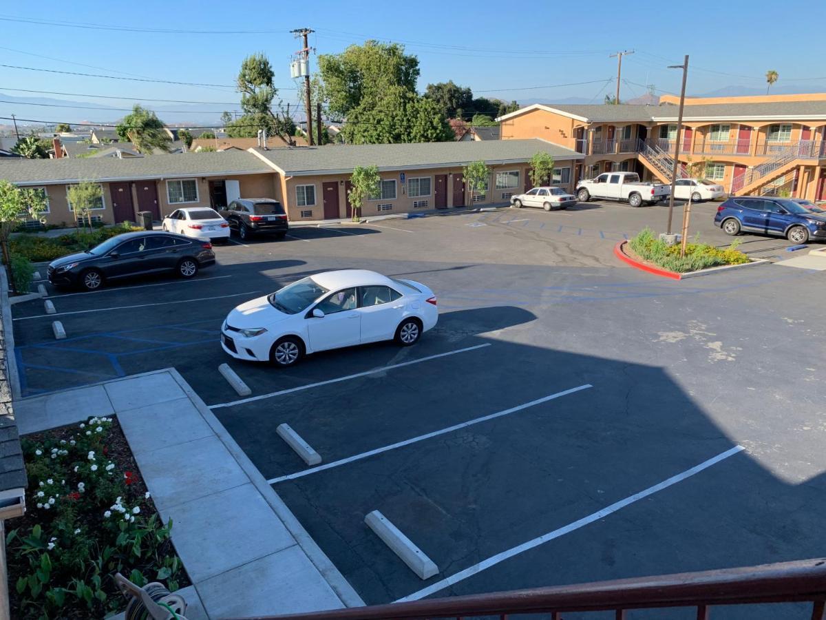 Desert Inn Motel コロナ エクステリア 写真