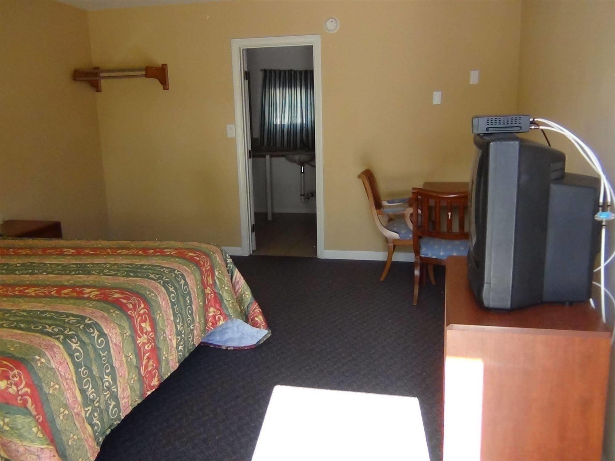 Desert Inn Motel コロナ エクステリア 写真