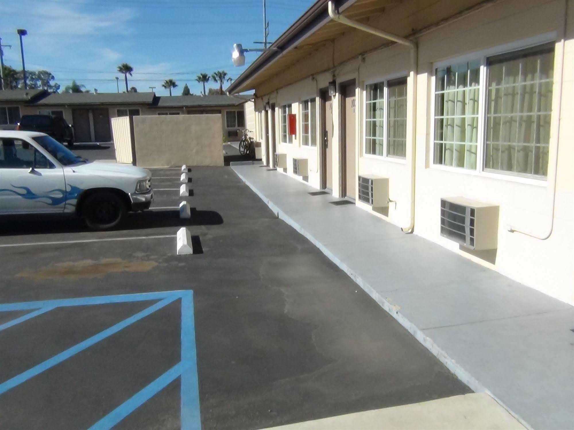 Desert Inn Motel コロナ エクステリア 写真